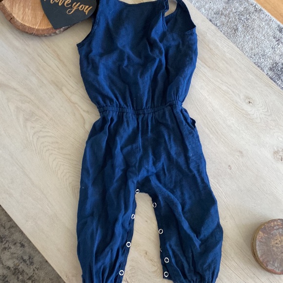 Bay girl clothes - Picture 2 of 2